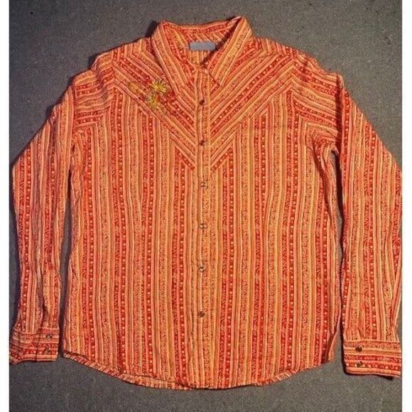 WRANGLER BLUES button down‎ WOMENS TOP MEDIUM embroidered flowers LONG SLEEVE - Picture 1 of 15